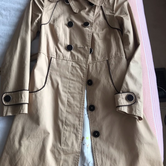 Soya & KYO Trench Coat - Picture 3 of 5